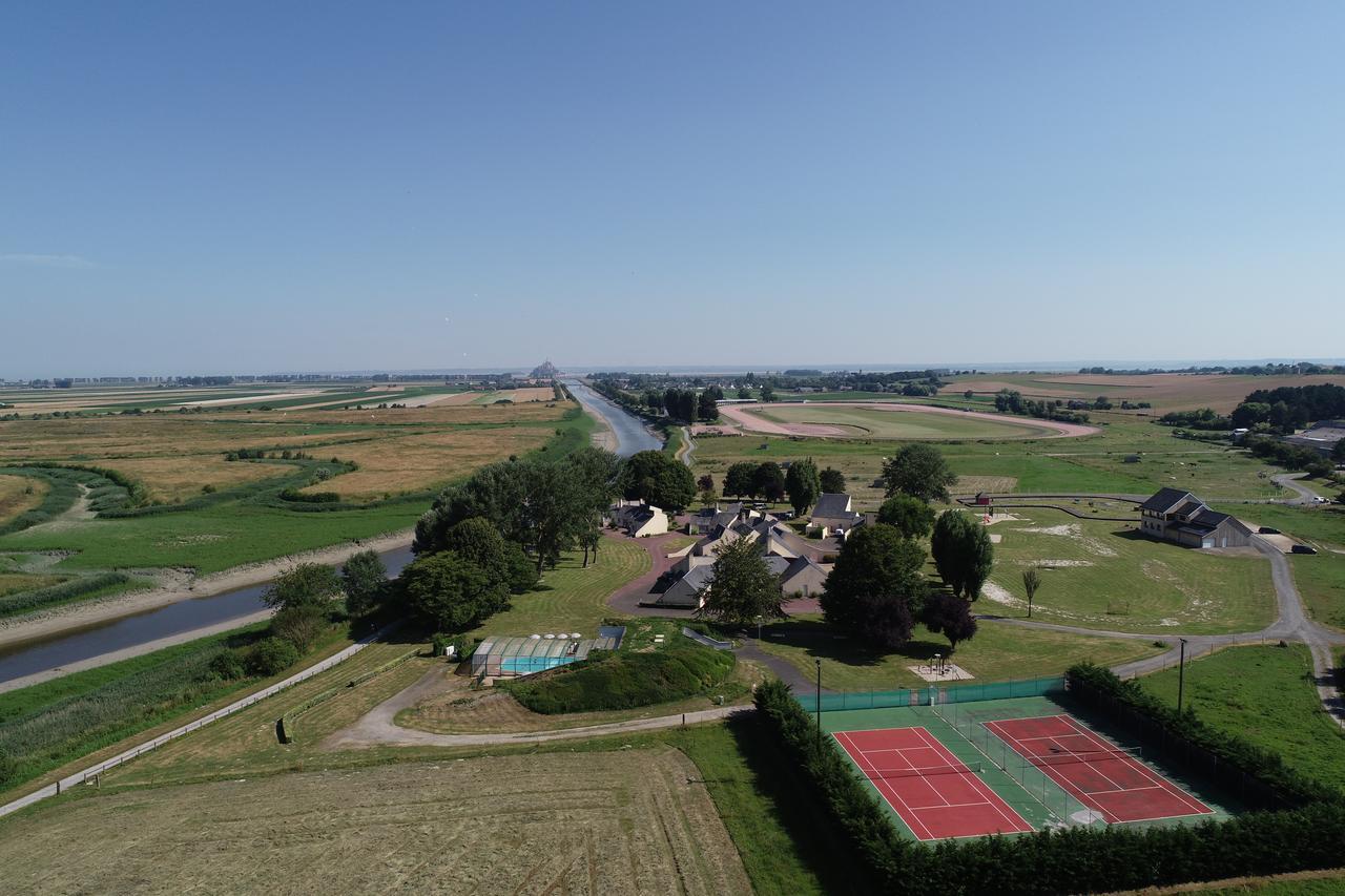 Village De Gites De L'Anse De Moidrey מראה חיצוני תמונה